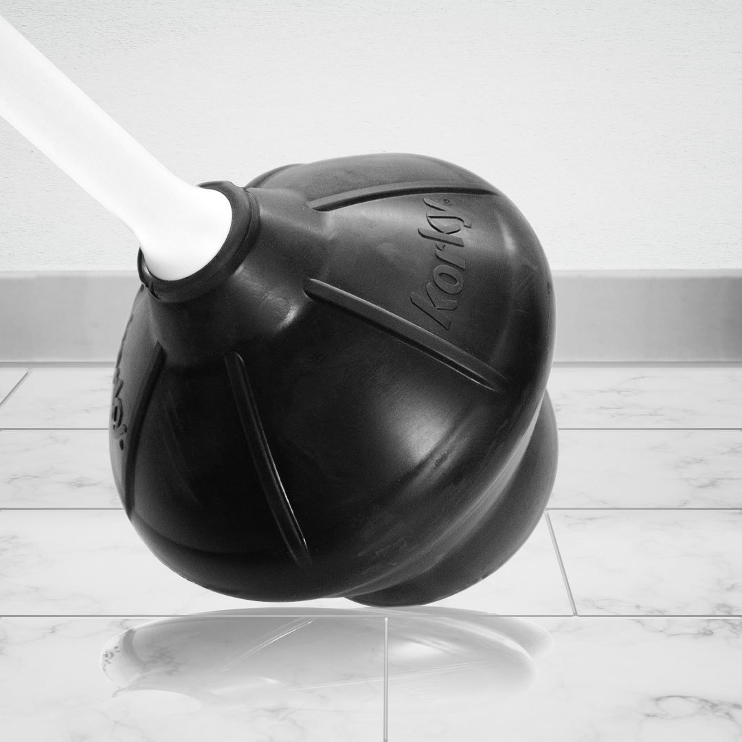 close up of plunger head