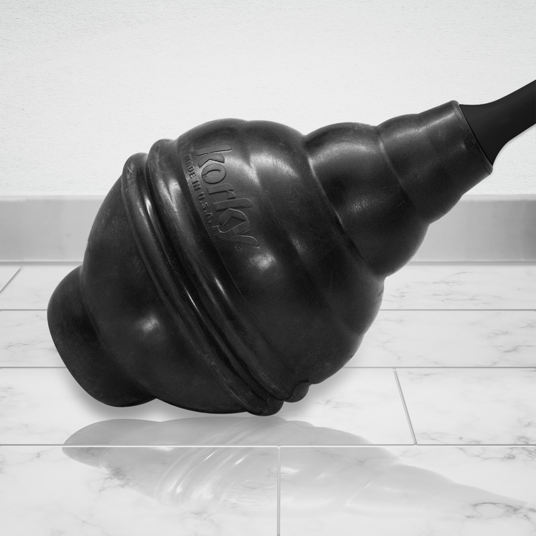 beehive max plunger head closeup